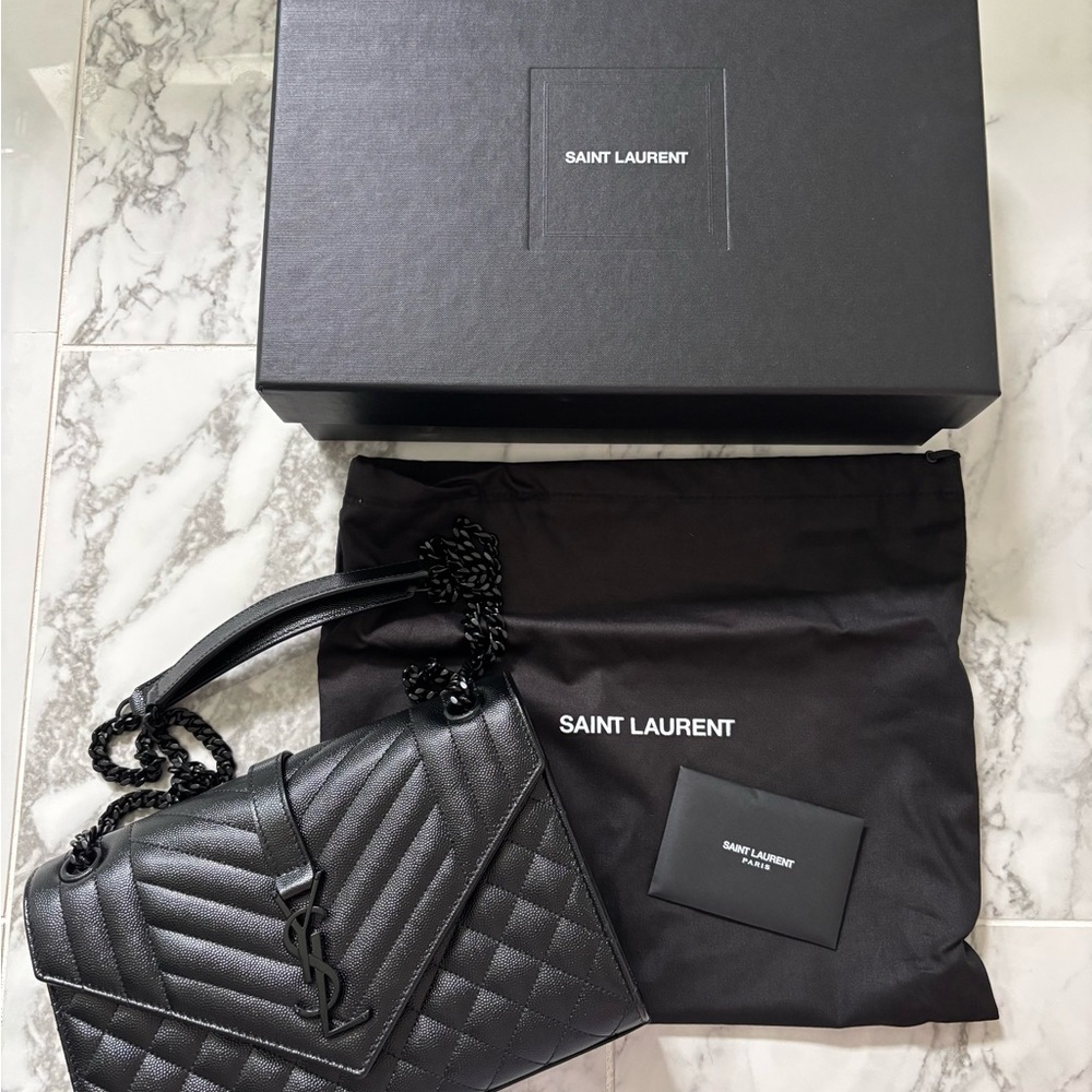 YSL ENVELOPE MEDIUM IN QUILTED GRAIN DE POUDRE EMBOSSED LEATHER